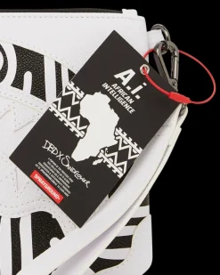 A.I.8 AFRICAN INTELLIGENCE - ORIGIN STORY CROSSOVER CLUTCH><noscript><img width=