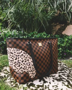 A.i.3 THE LEGACY TOTE><noscript><img width=