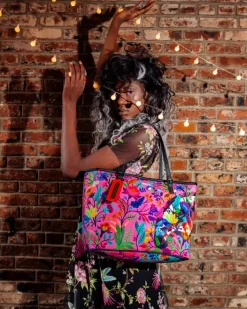 AVANT GARDEN TOTE><noscript><img width=