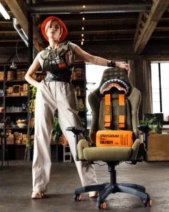 CALL OF DUTY READY FOR ACTION GAMING CHAIR><noscript><img width=