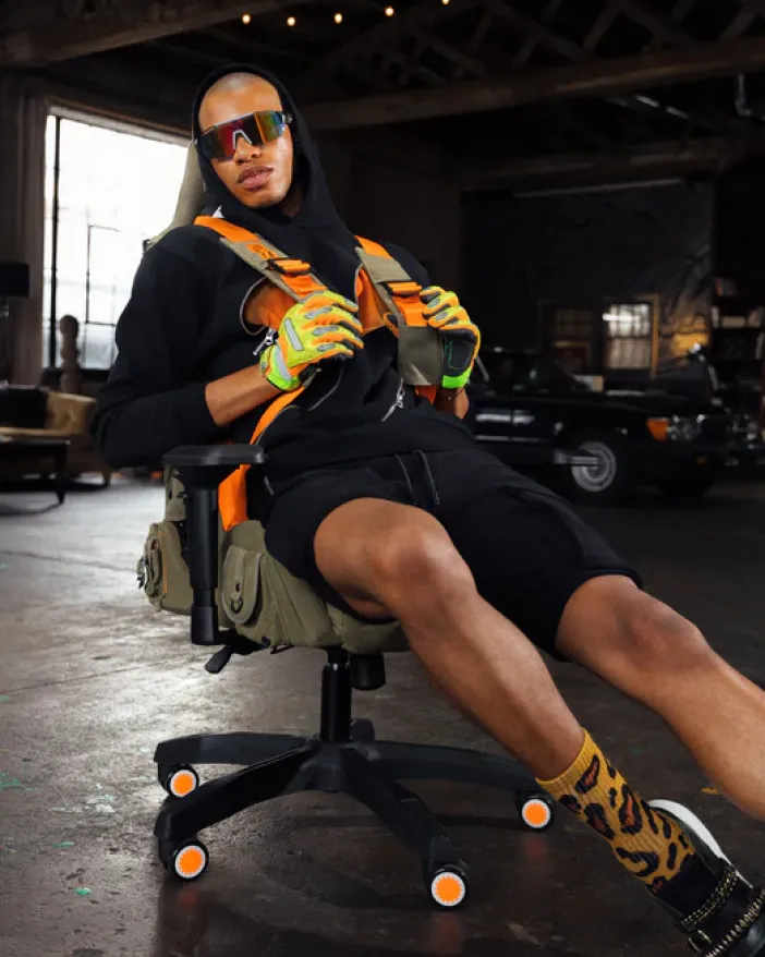 CALL OF DUTY READY FOR ACTION GAMING CHAIR>SPRAYGROUND Online