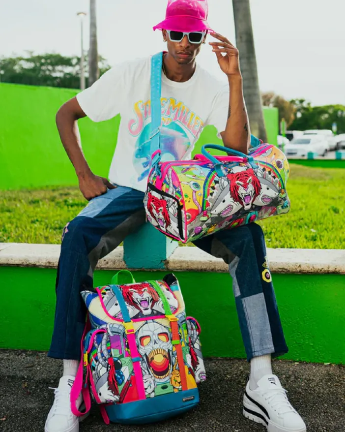 CHAOTIC UNIVERSE MONTE CARLO>SPRAYGROUND