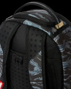 DAZED AND SHARK BACKPACK (DLXV)><noscript><img width=