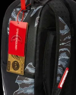 DAZED AND SHARK BACKPACK (DLXV)><noscript><img width=