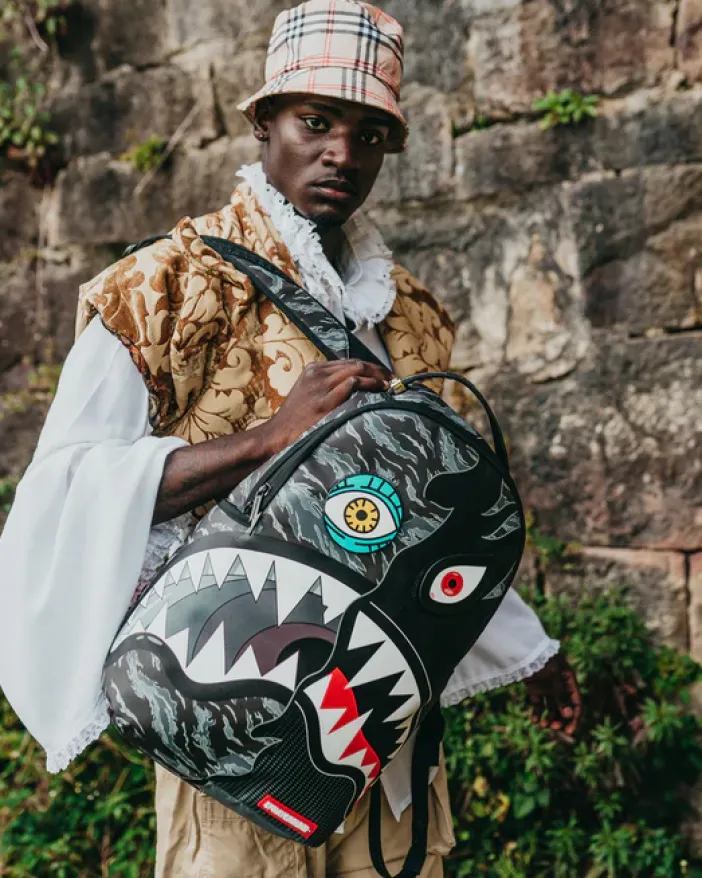 DAZED AND SHARK BACKPACK (DLXV)>SPRAYGROUND Hot