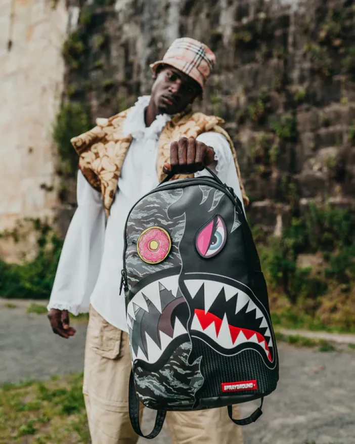 DAZED AND SHARK BACKPACK (DLXV)>SPRAYGROUND Hot