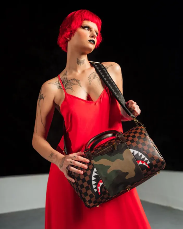 EXTERIOR GOLD ZIP POCKET SHARKS IN PARIS MINI DUFFLE>SPRAYGROUND New