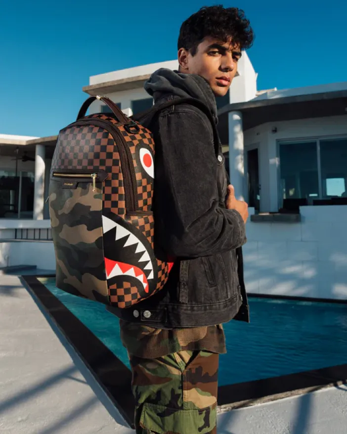 EXTERIOR GOLD ZIP POCKET SHARKS IN PARIS BACKPACK (DLXV)>SPRAYGROUND Outlet