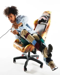 FIRE CAMO GAMING CHAIR - SUPER RARE><noscript><img width=