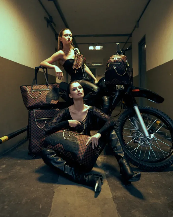 HENNY LOCK SHARKS IN PARIS TOTE>SPRAYGROUND Sale