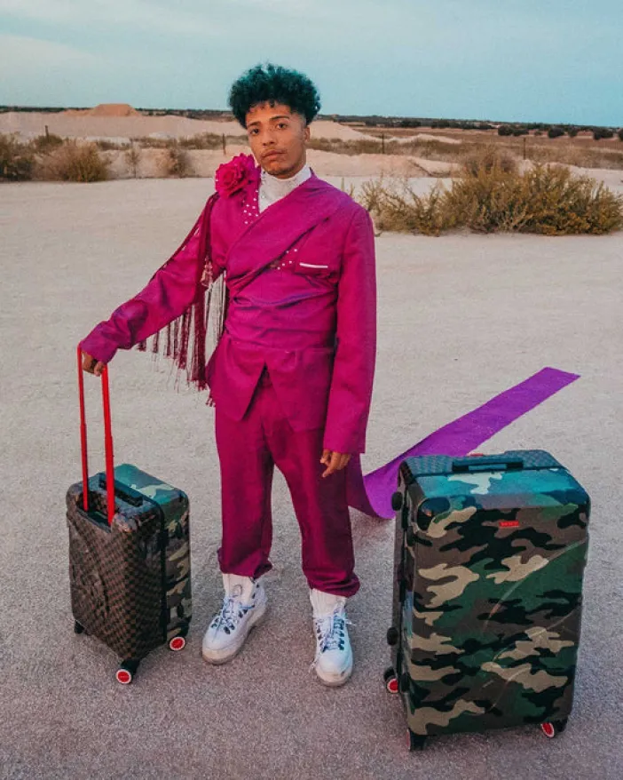 JUNGLE PARIS 29.5u201d FULL-SIZE SHARKITECTURE LUGGAGE>SPRAYGROUND
