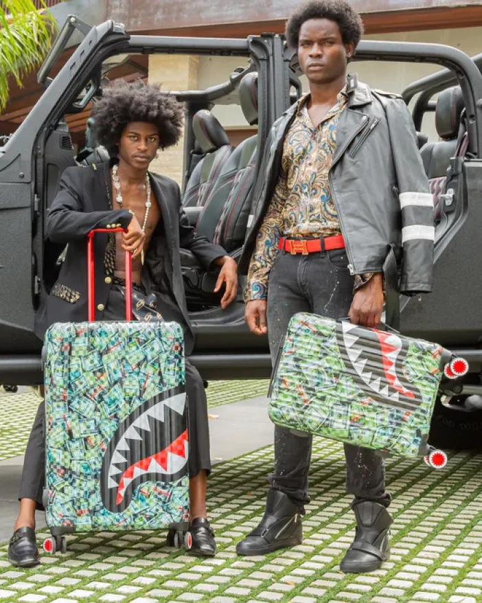 MAMA I MADE IT SHARKITECTURE HARDSHELL FULL-SIZE LUGGAGE>SPRAYGROUND New