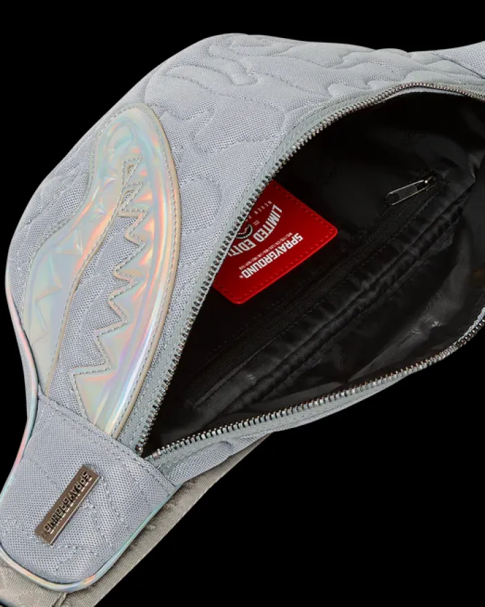 MIRASHAKU IRIDESCENT QUILT SAVVY CROSSBODY>SPRAYGROUND