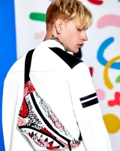 MYSTERIOUS MASTERMIND SAVVY CROSSBODY>SPRAYGROUND New