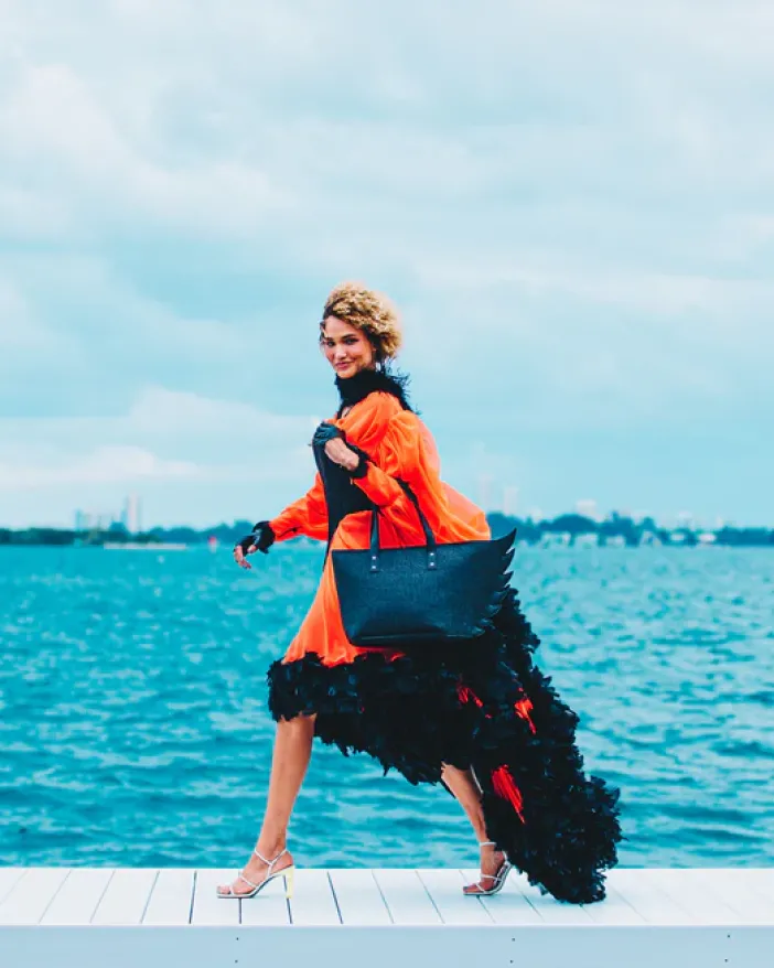 NIGHTFLIGHT G800 SKYBORNE WING TOTE>SPRAYGROUND Hot