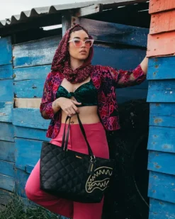 NOIR QUILT GOLD CHAIN SHARK TOTE><noscript><img width=