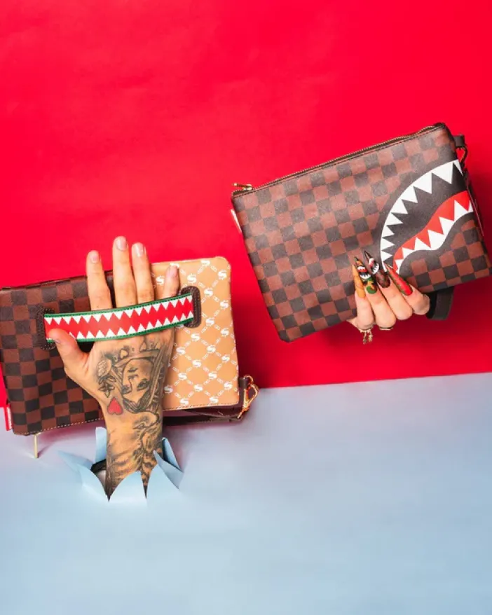 PARIS VS FLORENCE CROSSOVER CLUTCH>SPRAYGROUND Hot