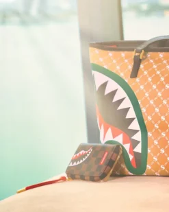 PARIS VS FLORENCE TOTE><noscript><img width=