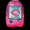 PLAY ME>SPRAYGROUND