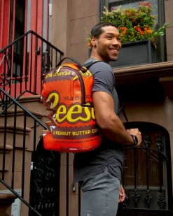 REESE'S SHARK BITE BACKPACK (DLXV)><noscript><img width=