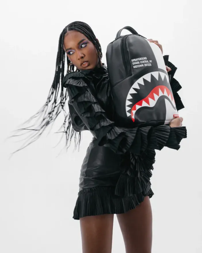 SHARK CENTRAL SPLIT BACKPACK BLK/WHT (DLXV)>SPRAYGROUND Online
