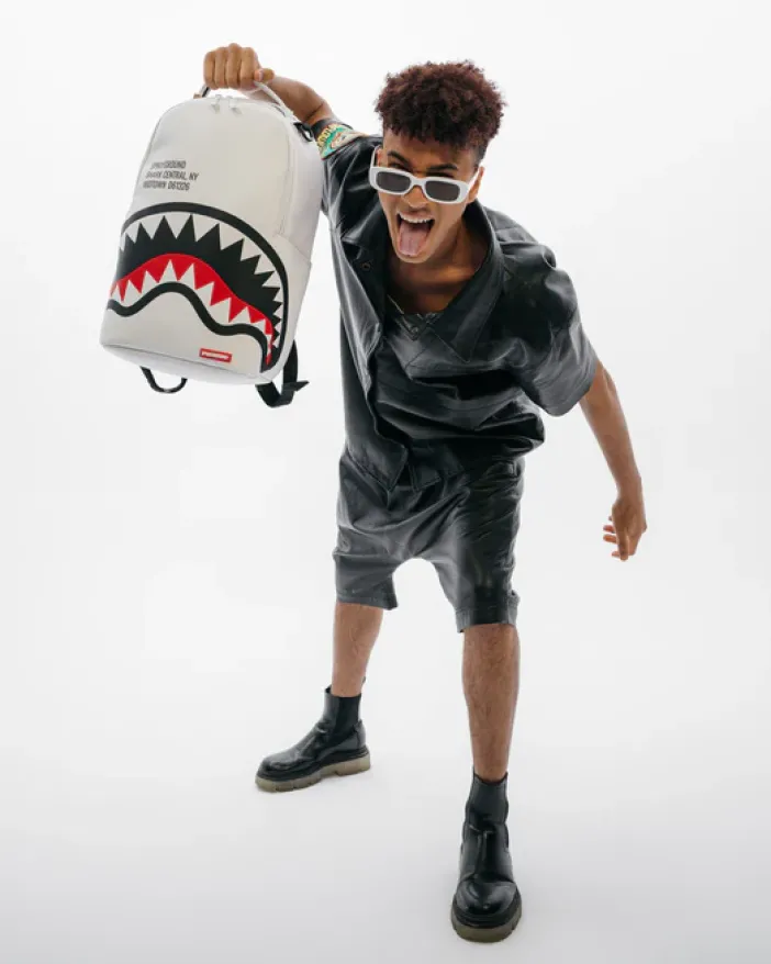 SHARK CENTRAL (WHT) BACKPACK (DLXV)>SPRAYGROUND Clearance