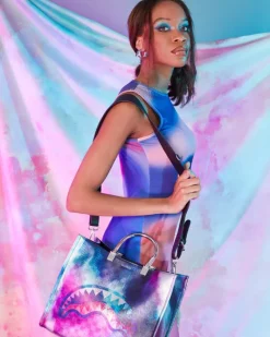 SHARKCLUB ELECTRONICA TORTUGA TOTE><noscript><img width=