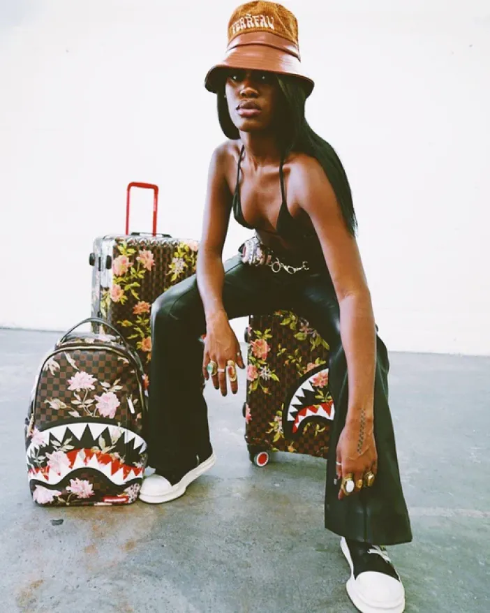 SHARKFLOWER 21.5u201d CARRY-ON SHARKNAUTICS LUGGAGE>SPRAYGROUND Best