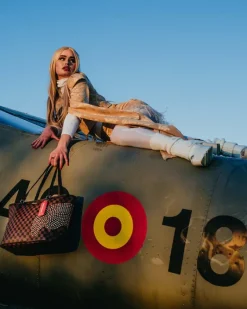 SHARKS IN PARIS POLARIS TOTE><noscript><img width=