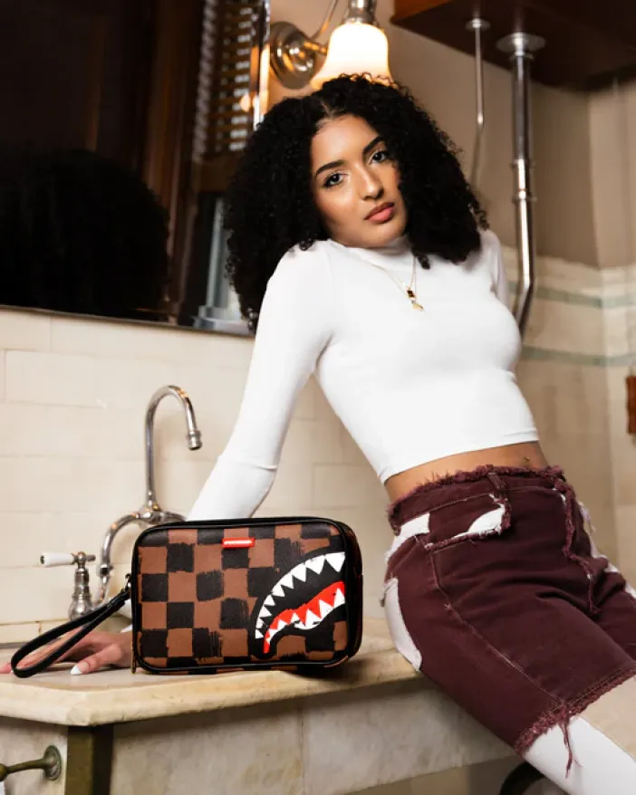 SHARKS IN PARIS VANQUISH TOILETRY BAG>SPRAYGROUND New
