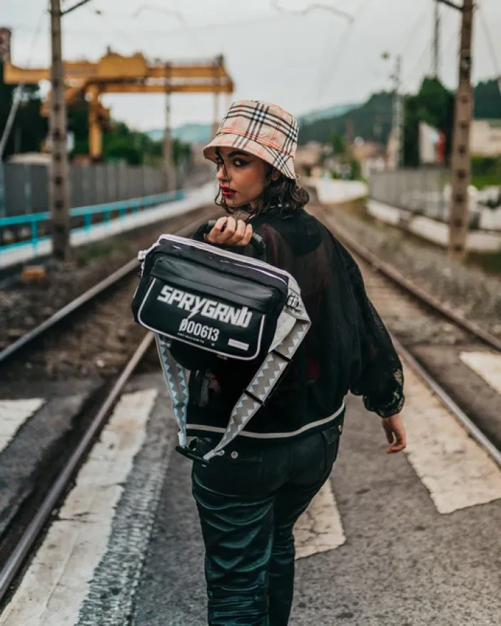 SWERVE CARGO CROSSBODY>SPRAYGROUND Hot