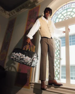 THE ENTREPRENEUR DUFFLE><noscript><img width=