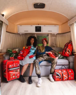 THE GLOBAL EXPEDITION DUFFLE><noscript><img width=