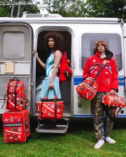 THE GLOBAL EXPEDITION TOTE><noscript><img width=