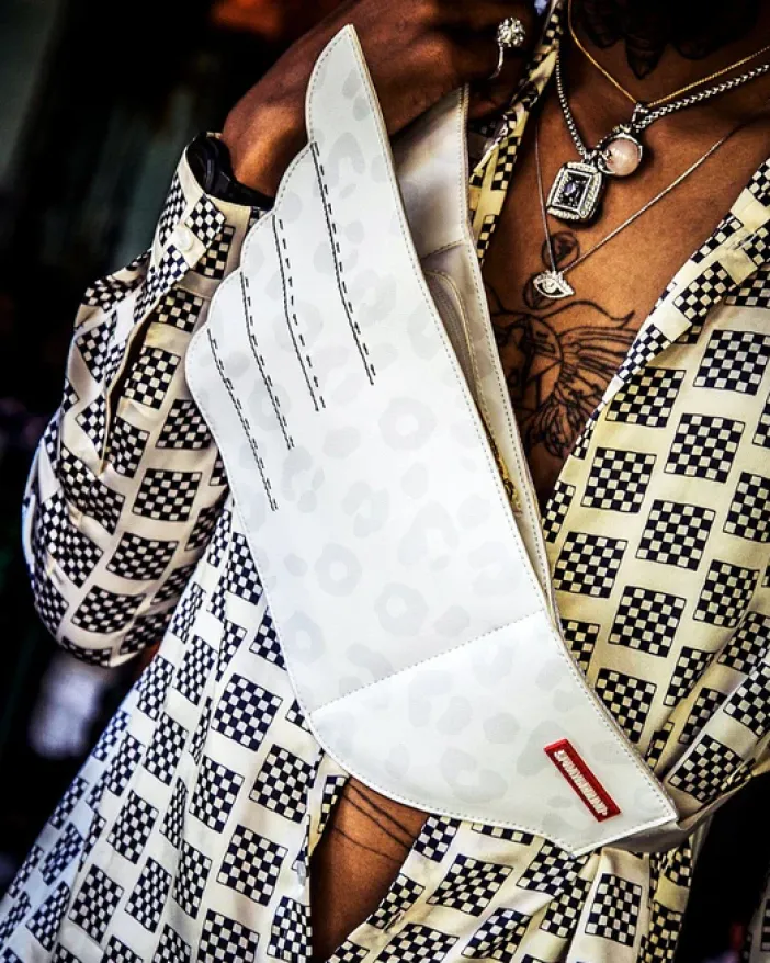 THE WINGS TO THE FUTURE CROSSWING>SPRAYGROUND Online