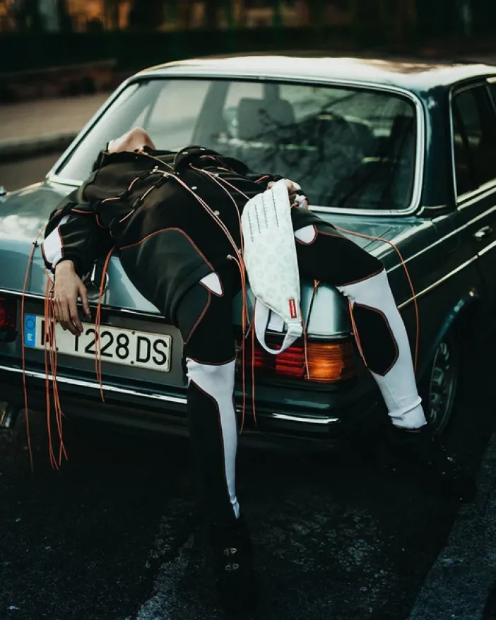 THE WINGS TO THE FUTURE CROSSWING>SPRAYGROUND Online