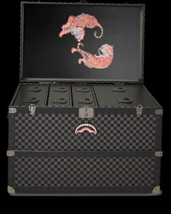 VANQUISH II WARDROBE TRUNK><noscript><img width=