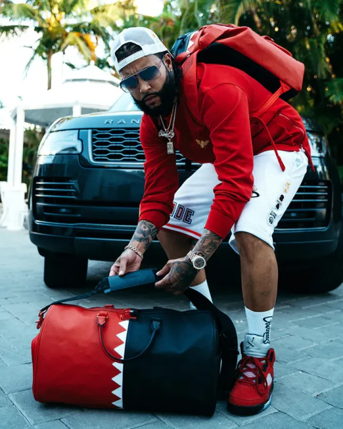 VERTICAL SHARK CUT u0026 SEW HILLS BACKPACK>SPRAYGROUND
