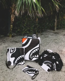 V.V.I.P. LOFT TOTE><noscript><img width=